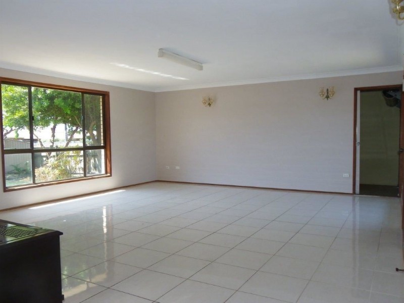 61 Bestmann Road East, Sandstone Point QLD 4511