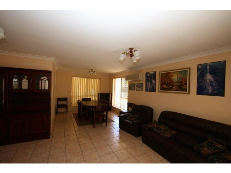 54 Voyagers Dr, Banksia Beach QLD 4507