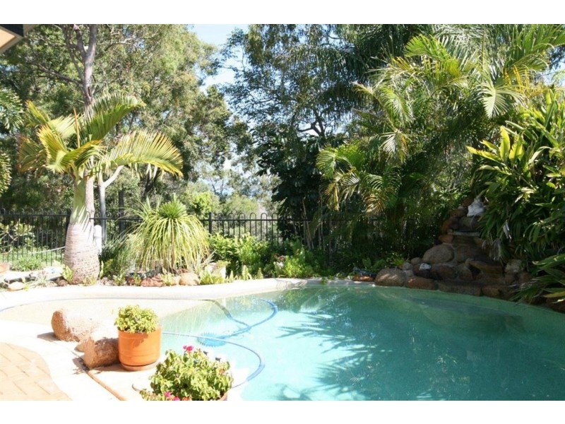 29 Seaforth St, Sandstone Point QLD 4511