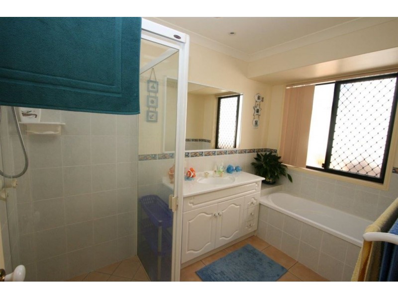 29 Seaforth St, Sandstone Point QLD 4511