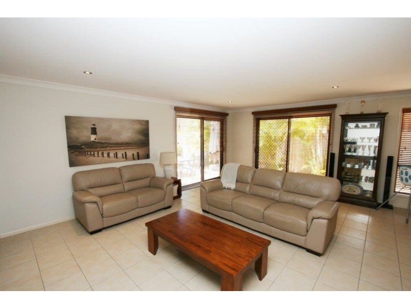 30 Corrimal Place, Sandstone Point QLD 4511