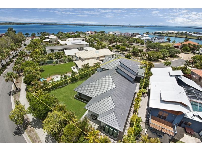 9 Seaside Drive, Banksia Beach QLD 4507