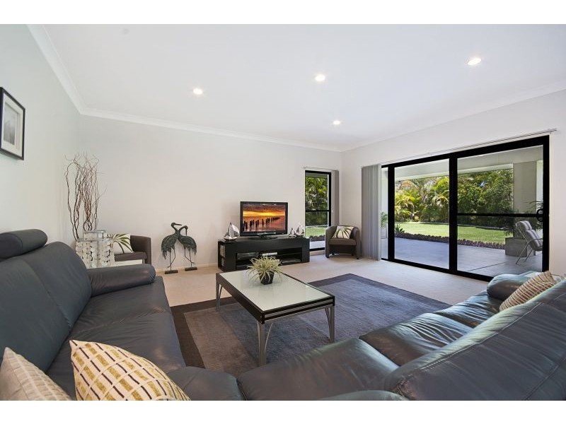 9 Seaside Drive, Banksia Beach QLD 4507