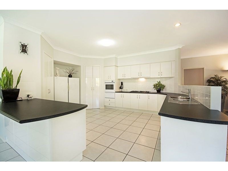 9 Seaside Drive, Banksia Beach QLD 4507