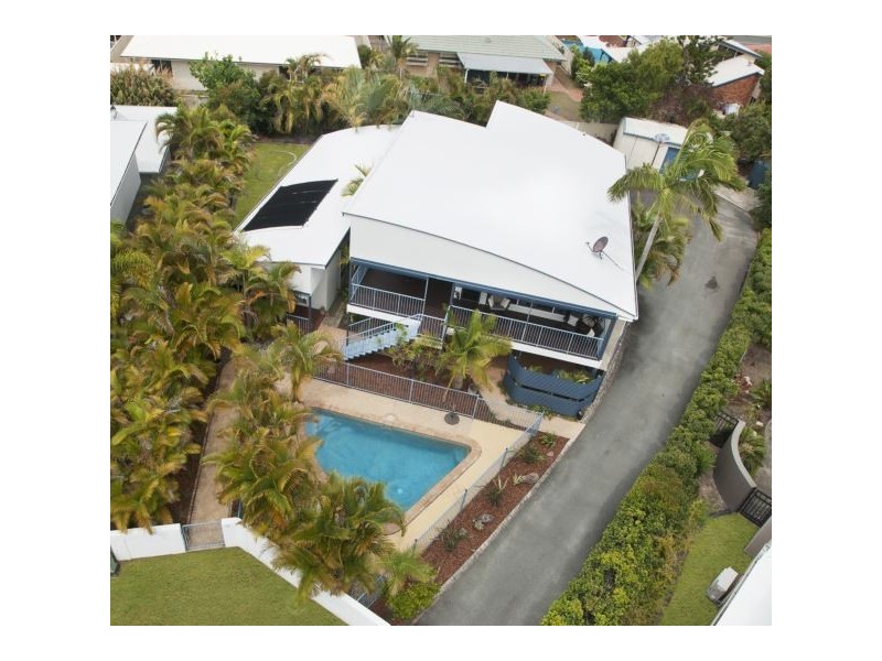 10 Elizabeth Batts Crt, Banksia Beach QLD 4507