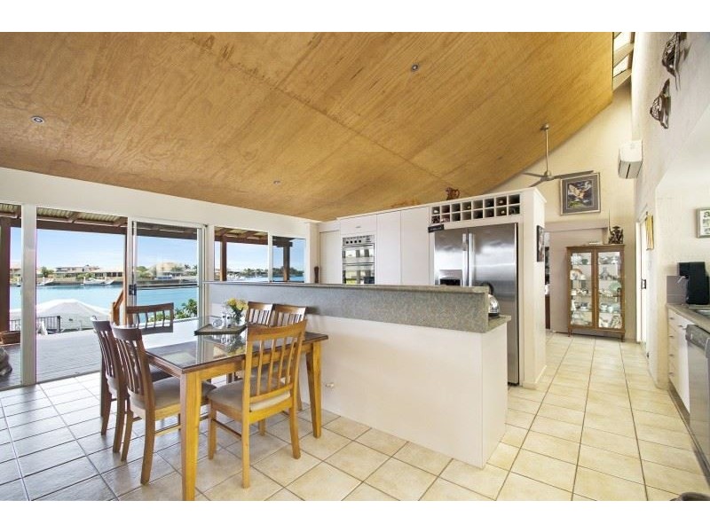 86 Endeavour Dr, Banksia Beach QLD 4507