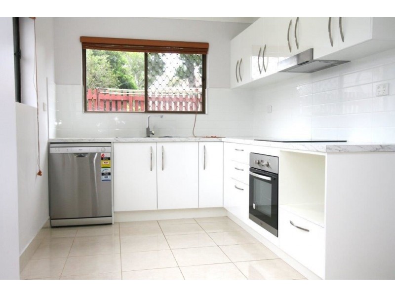 2/51 Toorbul St, Bongaree QLD 4507