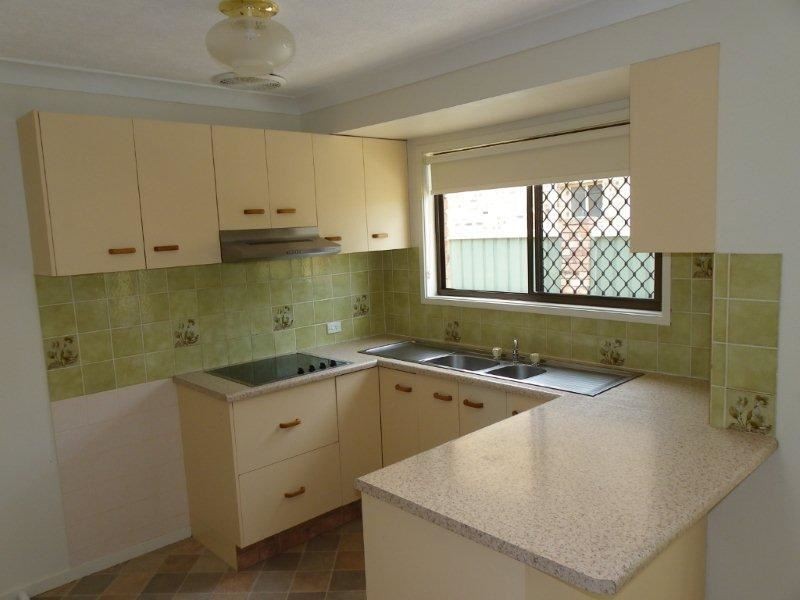 32 Phoenix Ave, Bongaree QLD 4507