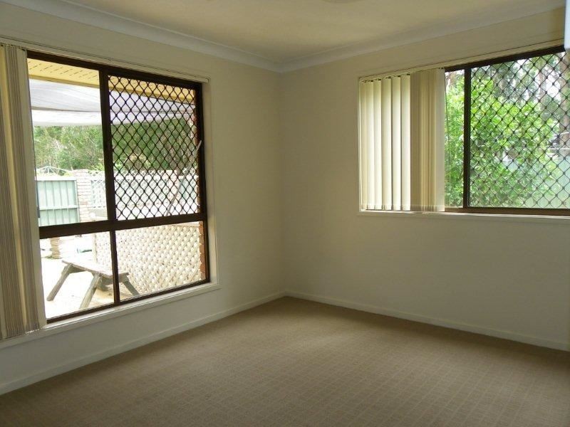 32 Phoenix Ave, Bongaree QLD 4507