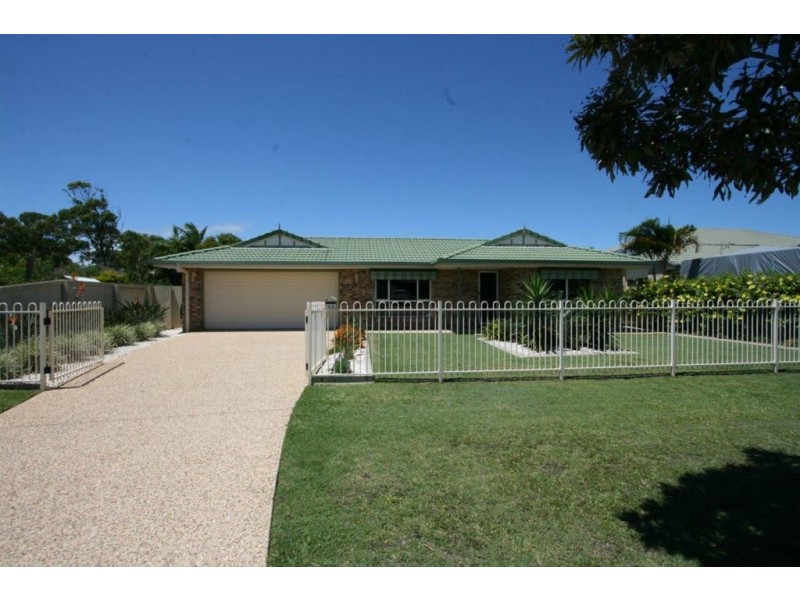 12 Mossman Way, Sandstone Point QLD 4511