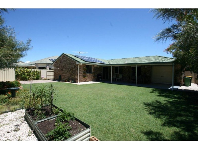 12 Mossman Way, Sandstone Point QLD 4511