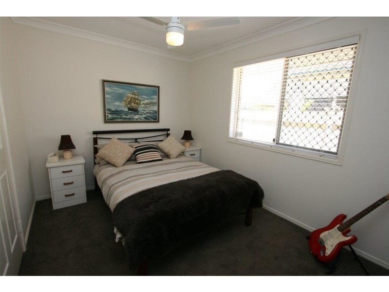 12 Mossman Way, Sandstone Point QLD 4511