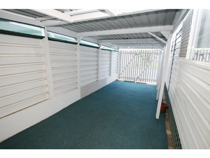 120/1 Kal-Ma-Kuta Dr, Sandstone Point QLD 4511