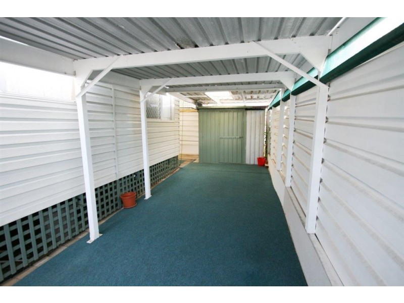 120/1 Kal-Ma-Kuta Dr, Sandstone Point QLD 4511