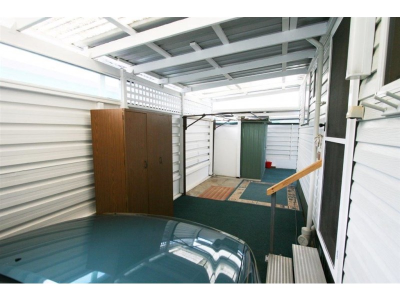 120/1 Kal-Ma-Kuta Dr, Sandstone Point QLD 4511