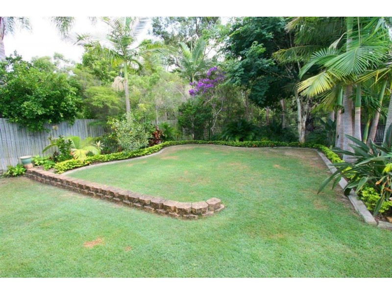 165 Endeavour Dr, Banksia Beach QLD 4507