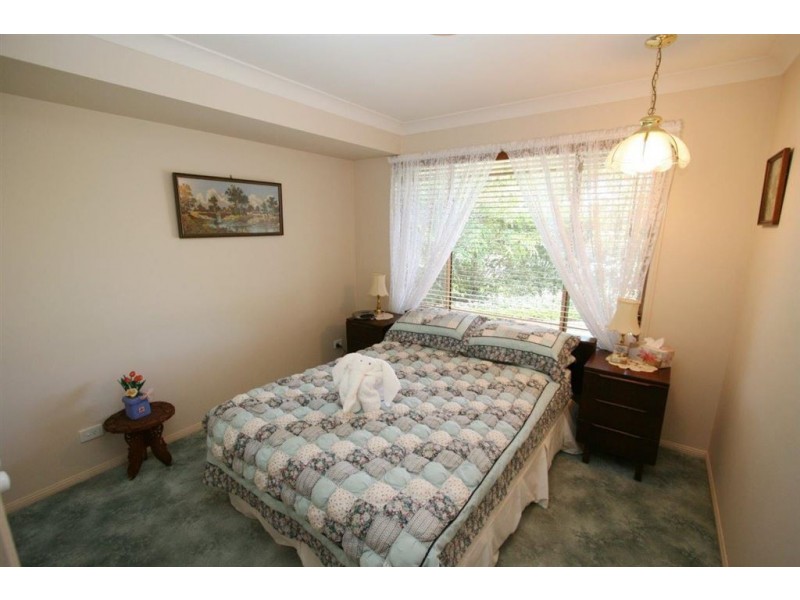 165 Endeavour Dr, Banksia Beach QLD 4507