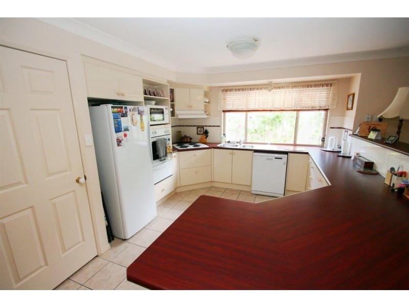 165 Endeavour Dr, Banksia Beach QLD 4507