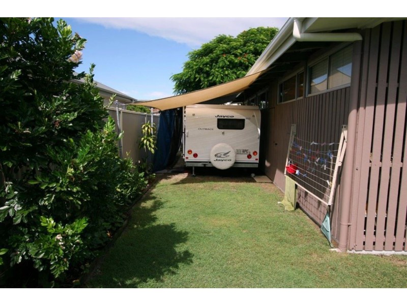 61 Spowers St, Bongaree QLD 4507