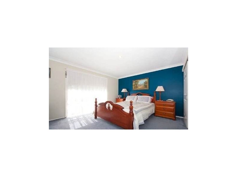 24 Seaforth St, Sandstone Point QLD 4511