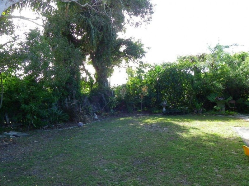 29 Hazell Ave, Banksia Beach QLD 4507