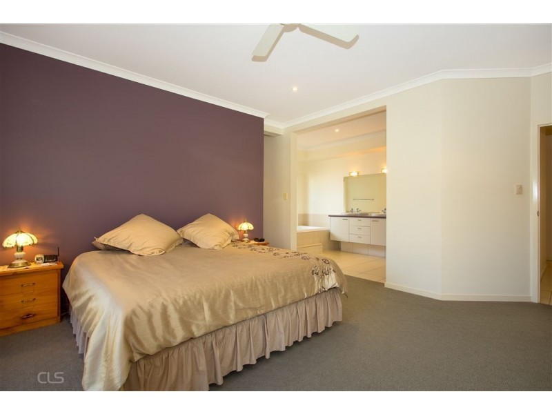 37 Raptor Pde, Banksia Beach QLD 4507