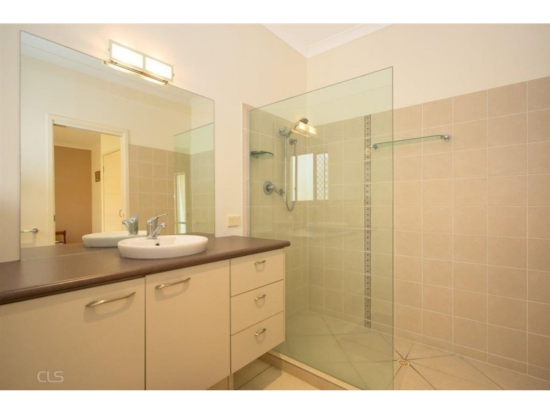 37 Raptor Pde, Banksia Beach QLD 4507