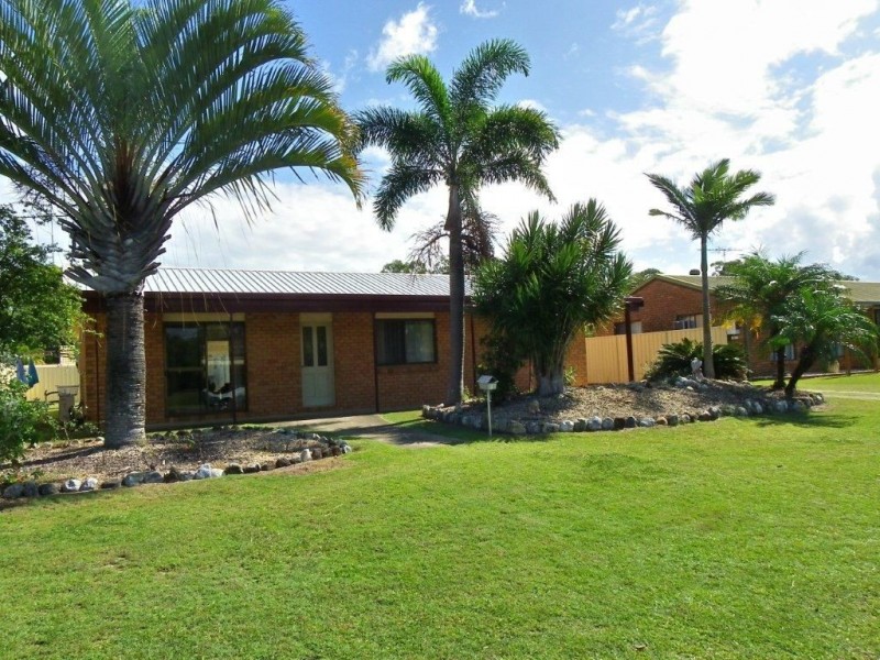 9 Hawaii Crescent, Banksia Beach QLD 4507