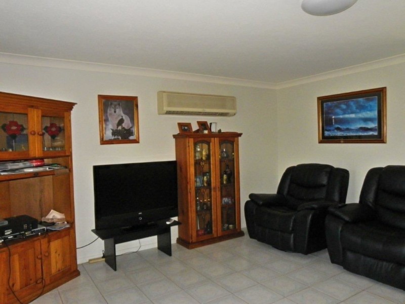 9 Hawaii Crescent, Banksia Beach QLD 4507
