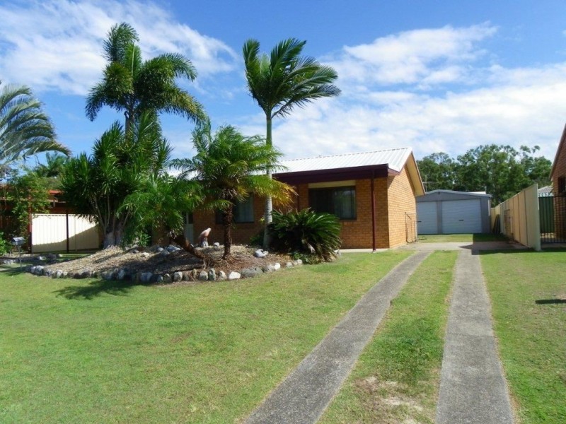 9 Hawaii Crescent, Banksia Beach QLD 4507