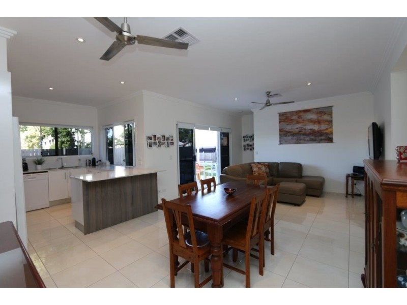 12/6 Wattle Avenue, Bongaree QLD 4507