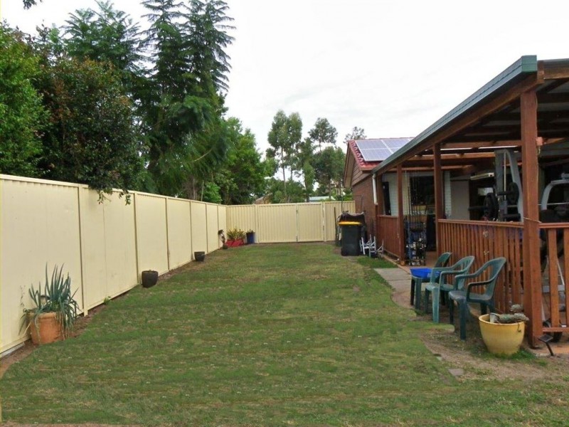 16 Hawaii Cres, Banksia Beach QLD 4507