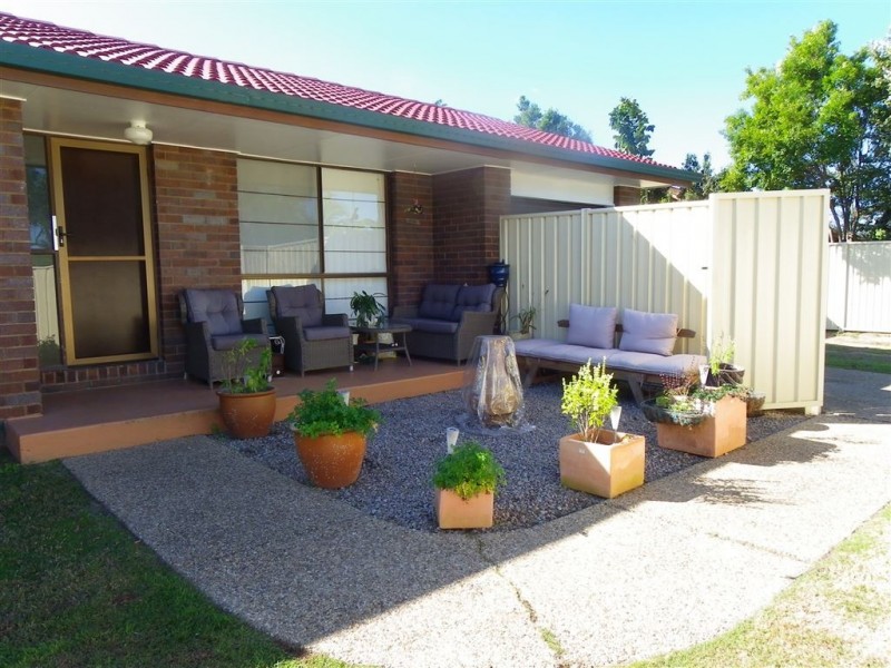 16 Hawaii Cres, Banksia Beach QLD 4507