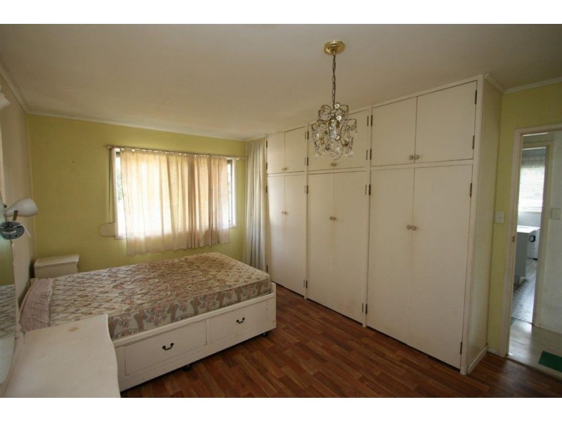 88 Ningi Esp, Ningi QLD 4511