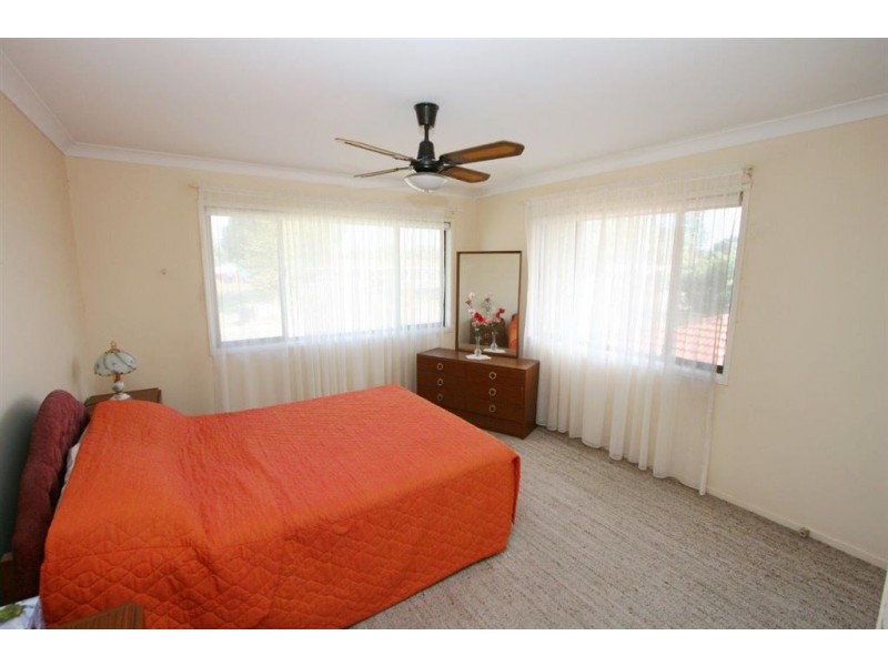 5 Clement St, Woorim QLD 4507