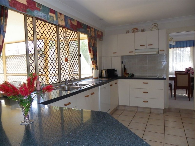 27 Flamingo Dr, Banksia Beach QLD 4507