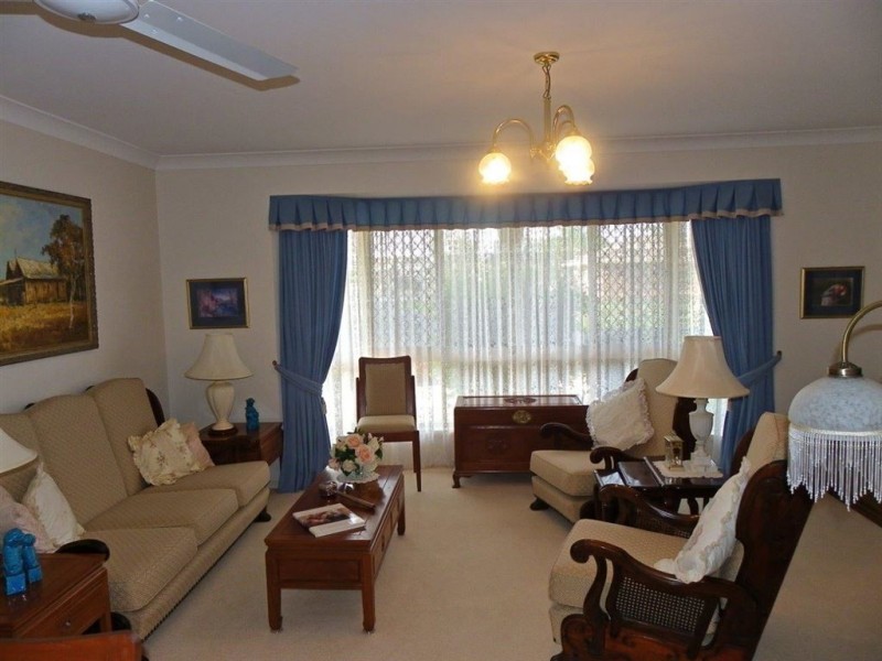 27 Flamingo Dr, Banksia Beach QLD 4507