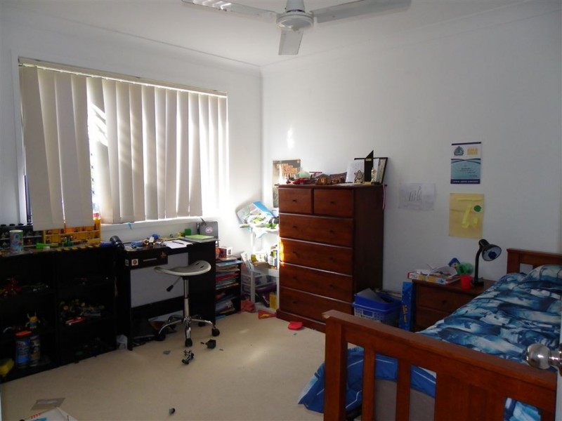 309 Bestmann Rd, Sandstone Point QLD 4511