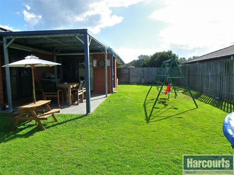 309 Bestmann Rd, Sandstone Point QLD 4511