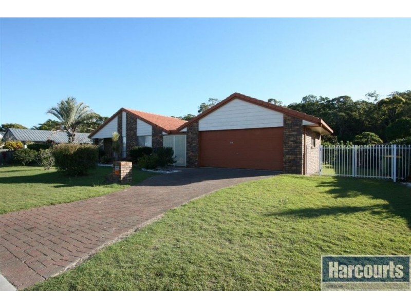 77 Lachlan Crescent, Sandstone Point QLD 4511