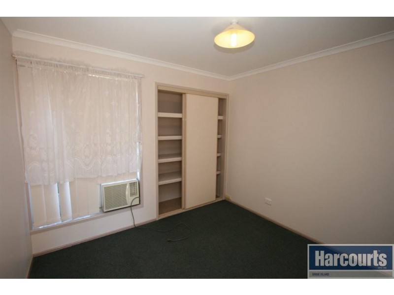 77 Lachlan Crescent, Sandstone Point QLD 4511