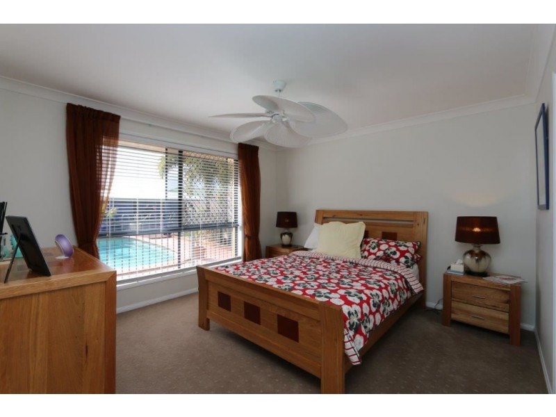 Sandstone Point QLD 4511