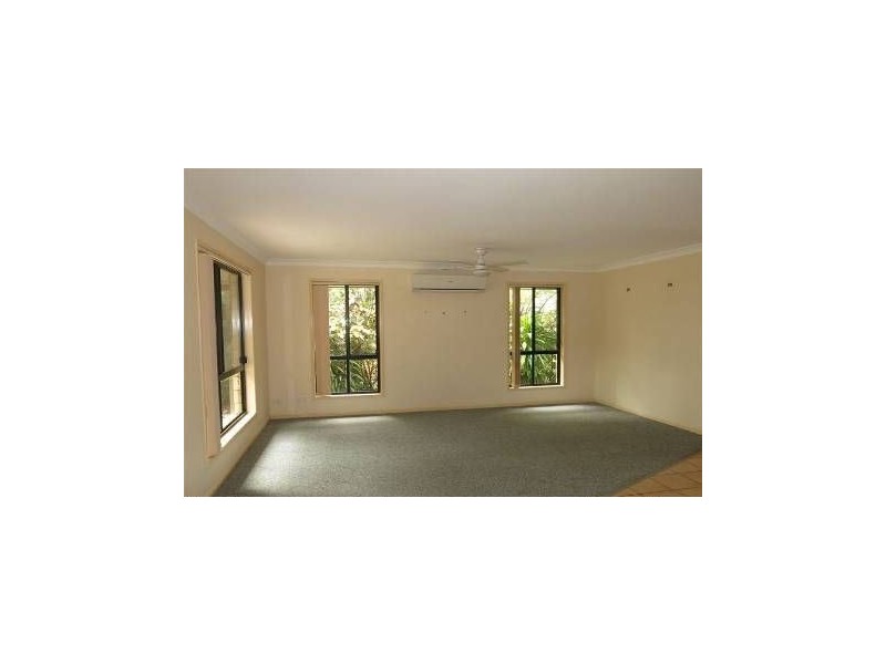 29 Hazell Ave, Banksia Beach QLD 4507