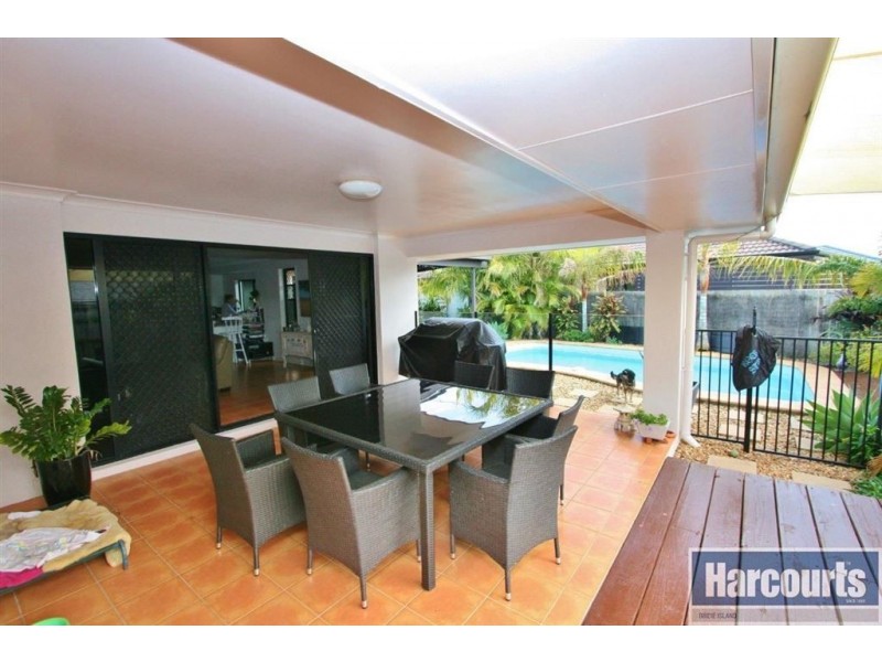 4 Wategoes Street, Sandstone Point QLD 4511