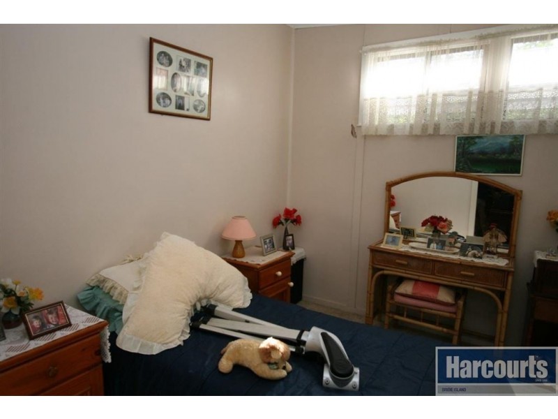 17 Cumming Street, Bongaree QLD 4507