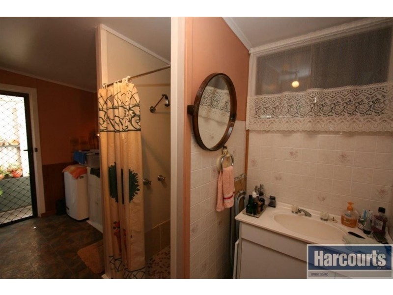 17 Cumming Street, Bongaree QLD 4507