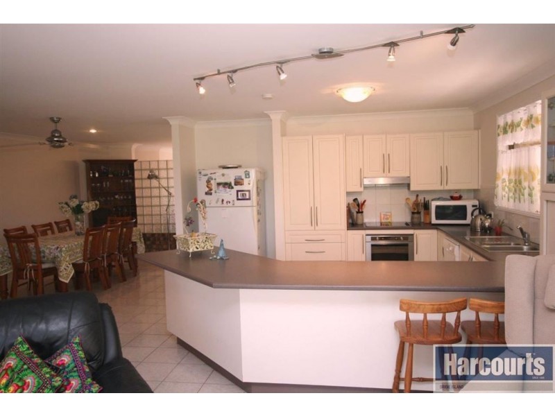 32 Oleander Dr, Bongaree QLD 4507