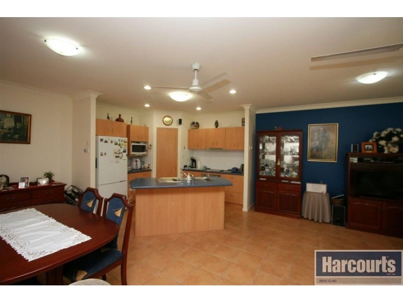 2/117 Cosmos Ave, Banksia Beach QLD 4507