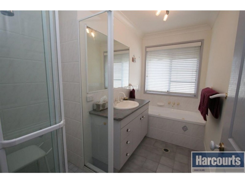 24 Hoya Crescent, Bongaree QLD 4507