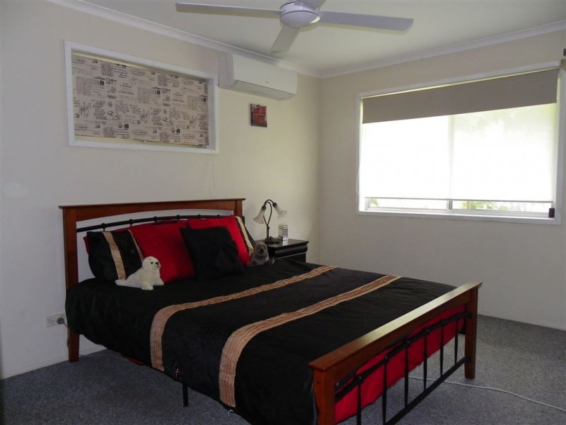 95 Ningi Esp, Ningi QLD 4511
